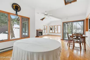15 Summit Ave, Manalapan Township, NJ 07726 - Photo 6