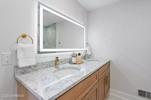 28 Tulip Ct, Howell Township, NJ 07731 - Photo 14