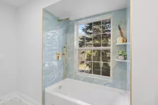 28 Tulip Ct, Howell Township, NJ 07731 - Photo 16