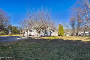396 Monmouth St, East Windsor Township, NJ 08520 - Photo 2