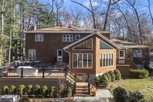 4 Forest Ct, Morganville, NJ 07751 - Photo 2