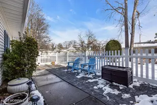 5 Cherrywood Cir, Brick, NJ 08724 - Photo 4
