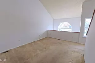 13 Madison Ct, Tinton Falls, NJ 07712 - Photo 8