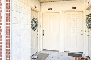 1302 Bradley Ct, Kingston, NJ 08540 - Photo 2