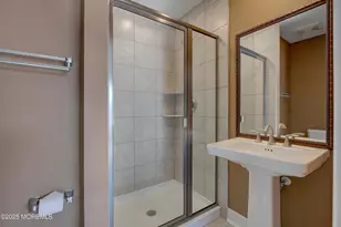 26 Mariveles Wy, Eatontown, NJ 07724 - Photo 36