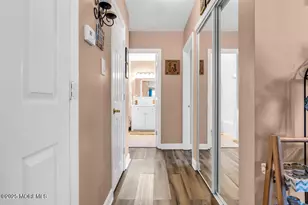 27-2 Florence Tollgate Apts Pl, Florence, NJ 08518 - Photo 12