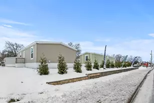 17 Gary Ave, Hazlet Township, NJ 07734 - Photo 20