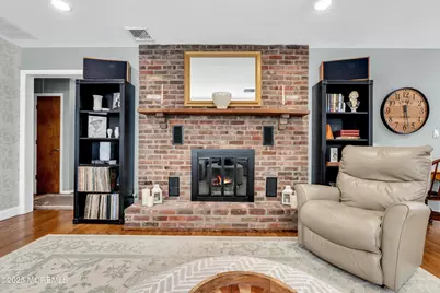 33 W Bayview Avenue, Ocean Gate, NJ 08740 - Photo 8