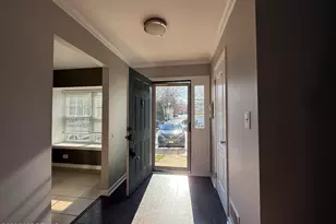 52 Aberdare Ct, Freehold, NJ 07728 - Photo 4