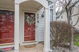 174 Tulip Ln, Freehold, NJ 07728 - Photo 4