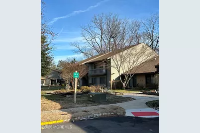 20 Danbury Court, Red Bank, NJ 07701 - Photo 2