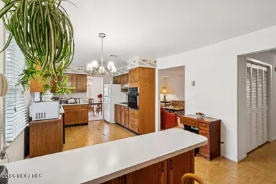 101 Meadowbrook Road, Brick, NJ 08723 - Photo 10