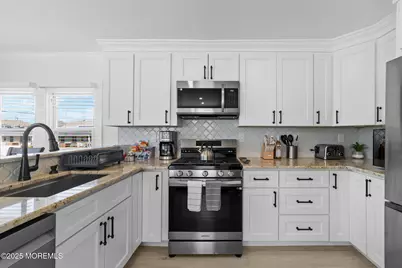 140 Ocean Avenue, Point Pleasant Beach, NJ 08742 - Photo 6