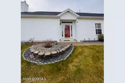 7 Chaminox Court, Manchester Township, NJ 08759 - Photo 4