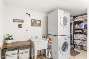 1042 Maxim Southard Rd, Howell Township, NJ 07731 - Photo 18