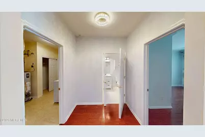 112 Regency Court, Morganville, NJ 07751 - Photo 18