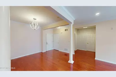 112 Regency Court, Morganville, NJ 07751 - Photo 12