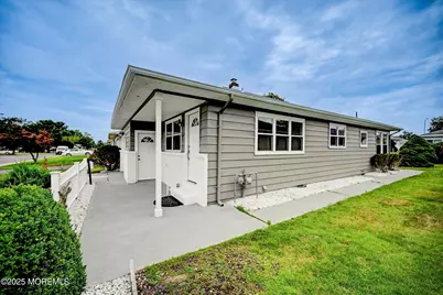 426 Saint Thomas Drive N, Toms River Township, NJ 08757 - Photo 6