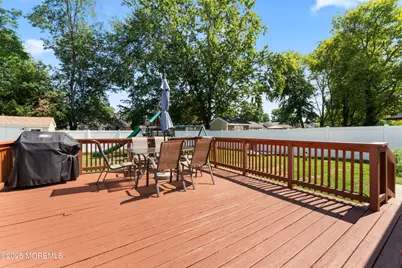 573 Sumner Avenue, Belford, NJ 07718 - Photo 16