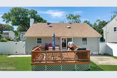 573 Sumner Avenue, Belford, NJ 07718 - Photo 14