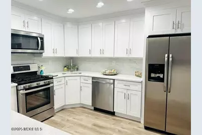 16 Gerard Place, Sayreville, NJ 08859 - Photo 8
