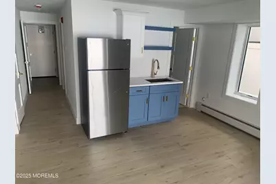 65 Knox Avenue, Cliffside Park, NJ 07010 - Photo 14