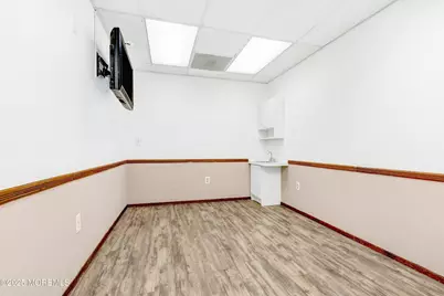 1163 Nj 37 #102, Toms River Township, NJ 08753 - Photo 28