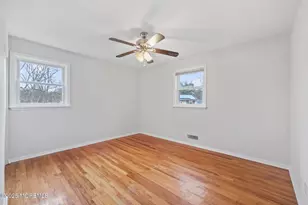 134 Darien Rd, Howell Township, NJ 07731 - Photo 18