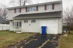 27 Mabaline Rd, Old Bridge Township, NJ 08857 - Photo 2