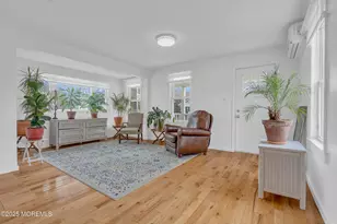 323 Roosevelt Ave, Oakhurst, NJ 07755 - Photo 4