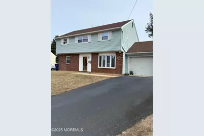 7 Peachtree Road, Oakhurst, NJ 07755 - Photo 2