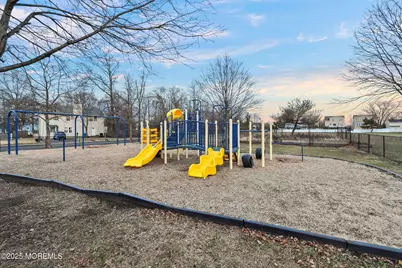 32 Dakota Avenue, North Middletown, NJ 07748 - Photo 36