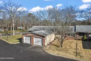 60 Buckingham Dr, Lakewood, NJ 08701 - Photo 34