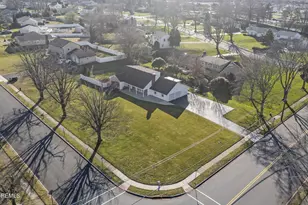 2 Varnum Ln, Manalapan Township, NJ 07726 - Photo 60