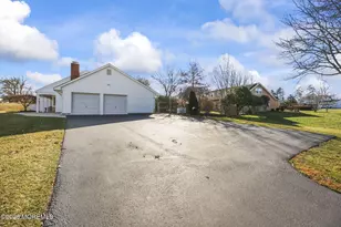 2 Varnum Ln, Manalapan Township, NJ 07726 - Photo 8