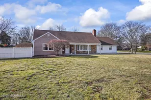 2 Varnum Ln, Manalapan Township, NJ 07726 - Photo 2