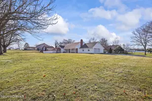 2 Varnum Ln, Manalapan Township, NJ 07726 - Photo 6