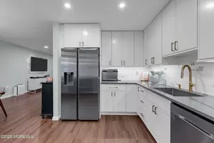 13 Dutch Ln, Hazlet Township, NJ 07730 - Photo 16