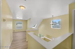 29 Lohsen Ave, Keansburg, NJ 07734 - Photo 14