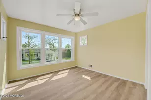29 Lohsen Ave, Keansburg, NJ 07734 - Photo 28