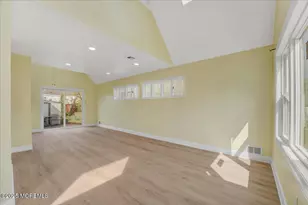 29 Lohsen Ave, Keansburg, NJ 07734 - Photo 6