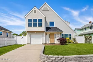 29 Lohsen Ave, Keansburg, NJ 07734 - Photo 1