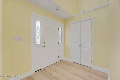 29 Lohsen Avenue, Keansburg, NJ 07734 - Photo 2