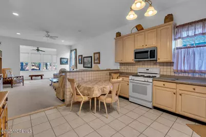 26 Gardenways Court, Lakewood, NJ 08701 - Photo 10