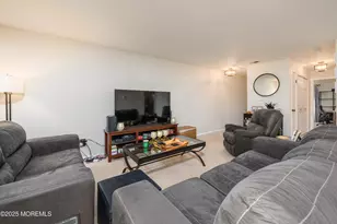 224 Perth Hill Ct, Aberdeen Township, NJ 07747 - Photo 8