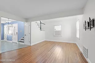 7 Longfellow Ct, Freehold, NJ 07728 - Photo 12