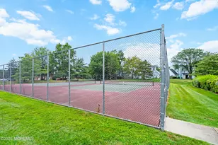 7 Longfellow Ct, Freehold, NJ 07728 - Photo 38