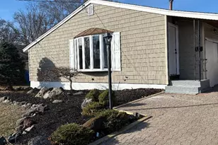 42 Boulevard E, Keyport, NJ 07735 - Photo 1