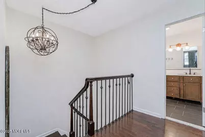 42 S Heathcote Avenue, Edison, NJ 08817 - Photo 28