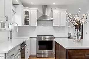 129 Four Winds Dr, Middletown, NJ 07748 - Photo 16